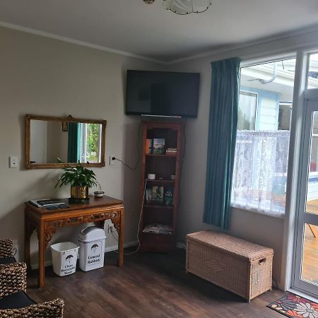 Lancewood Lodge Bulls ภายนอก รูปภาพ