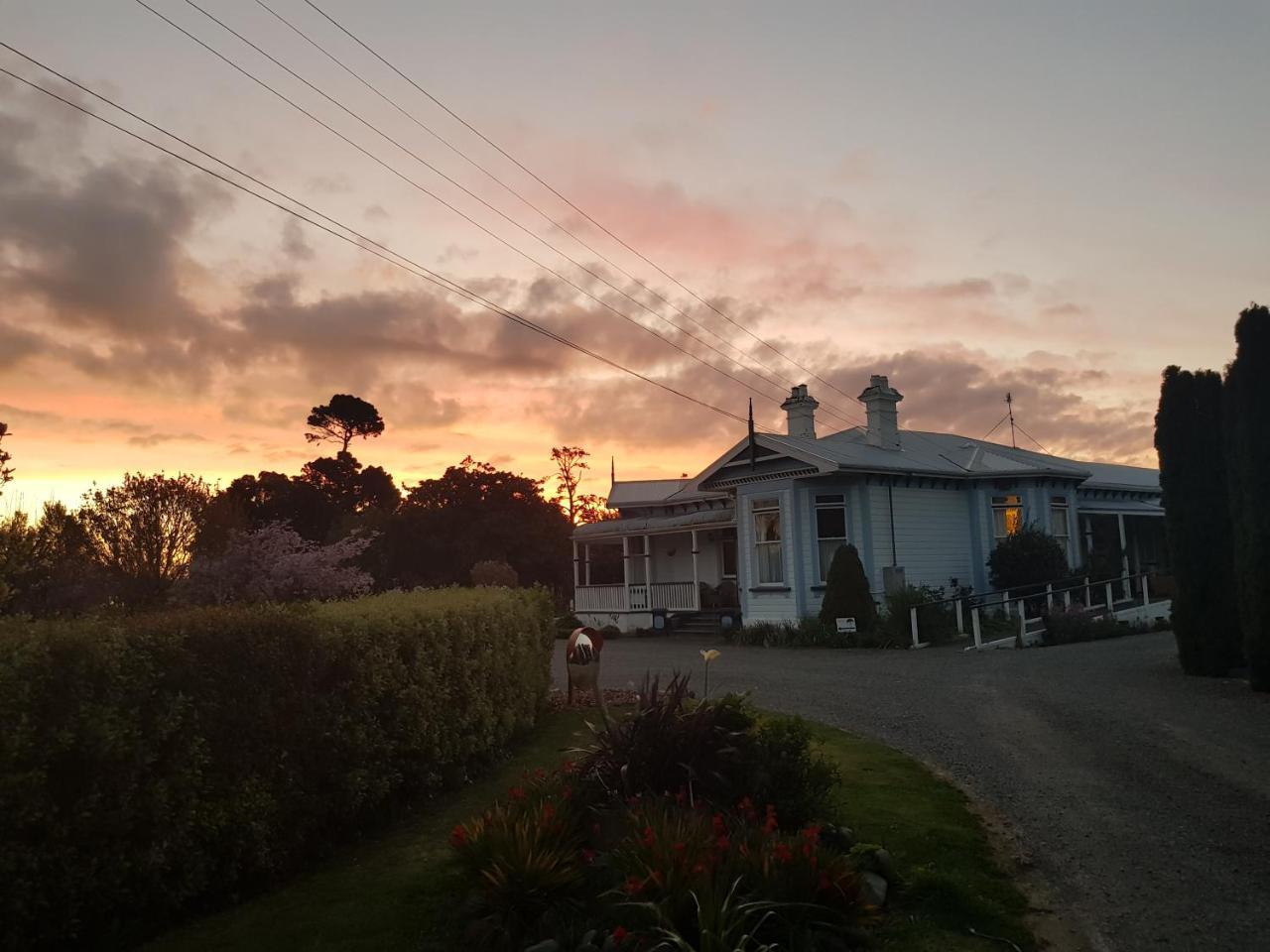 Lancewood Lodge Bulls ภายนอก รูปภาพ